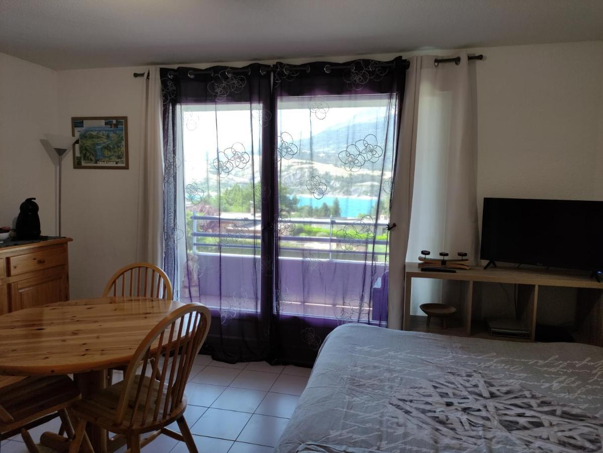 סבינס Studio Vue Sur Lac Et Montagne מראה חיצוני תמונה